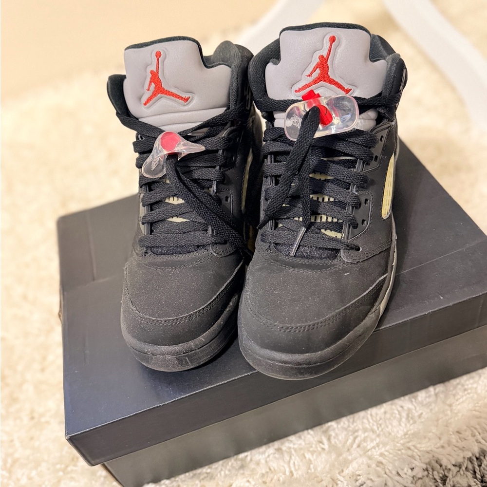 Air Jordan 5 Retro “Black Metallic Silver” Sneakers